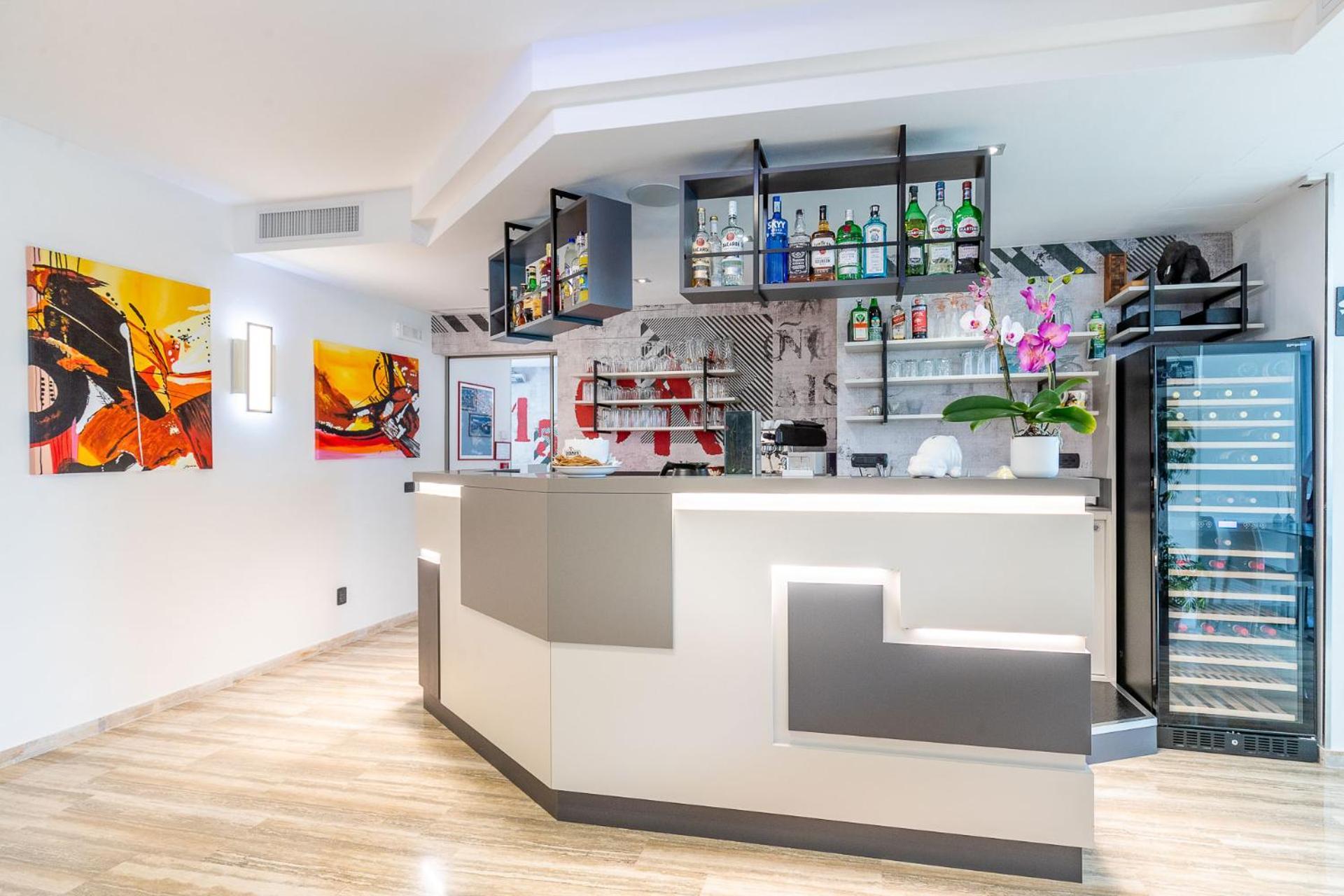 Hotel Garni Ischia มัลเชซิเน ภายนอก รูปภาพ