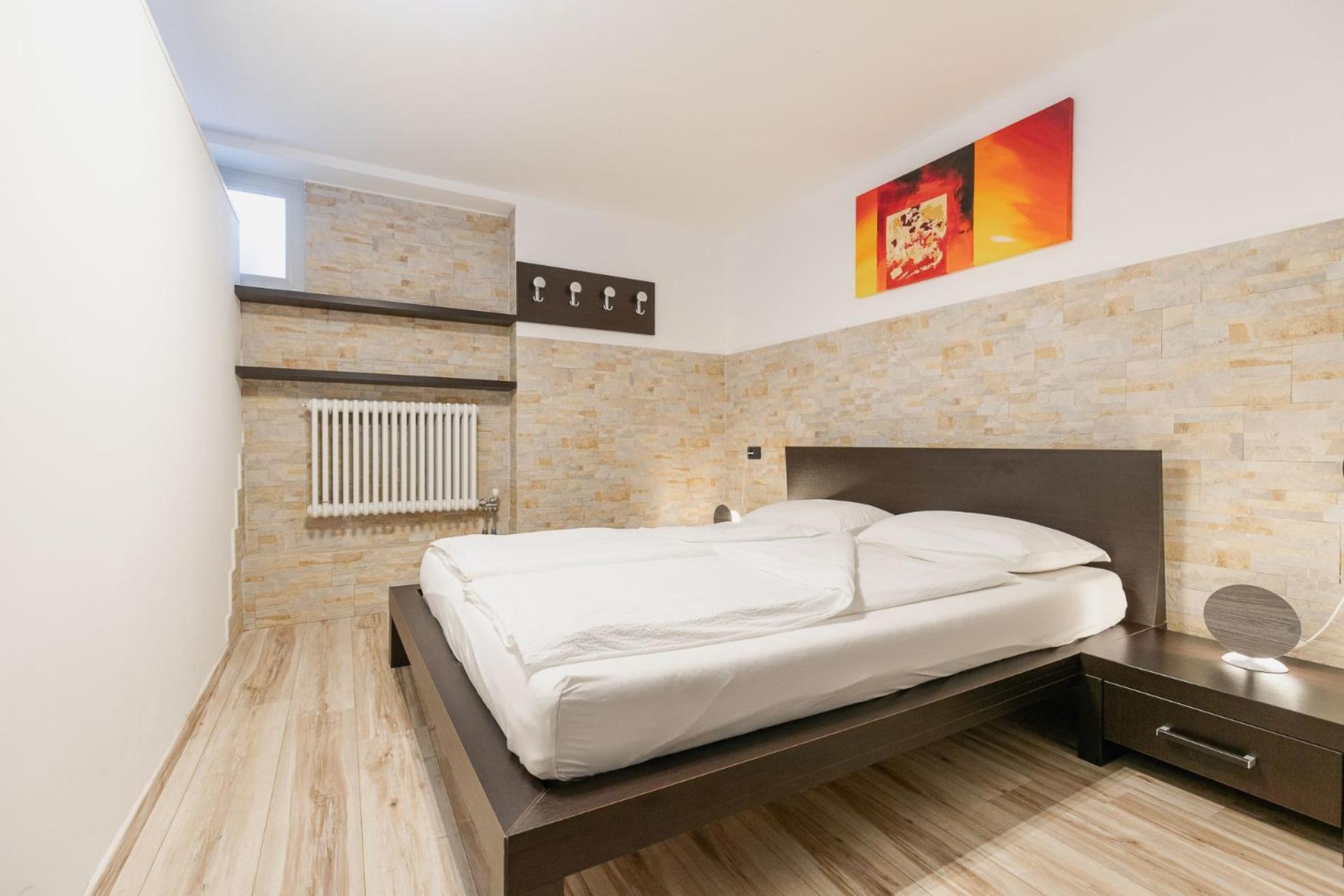 Hotel Garni Ischia มัลเชซิเน ภายนอก รูปภาพ